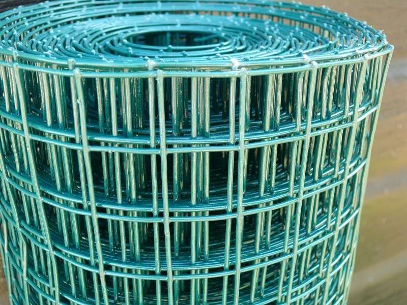 شبكة سلكية ملحومة مغلفة بالبلاستيك PVC